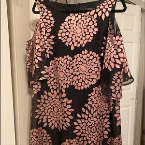 Dress Peek A Boo Shouldee